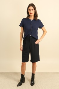 Γυναικεία βερμούδα ψηλόμεση με πιέτες – minimal chic γραμμή