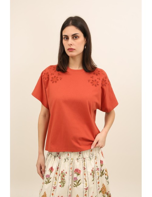 Γυναικείο t-shirt με broderie λεπτομέρειες | Κοντομάνικη κομψή μπλούζα