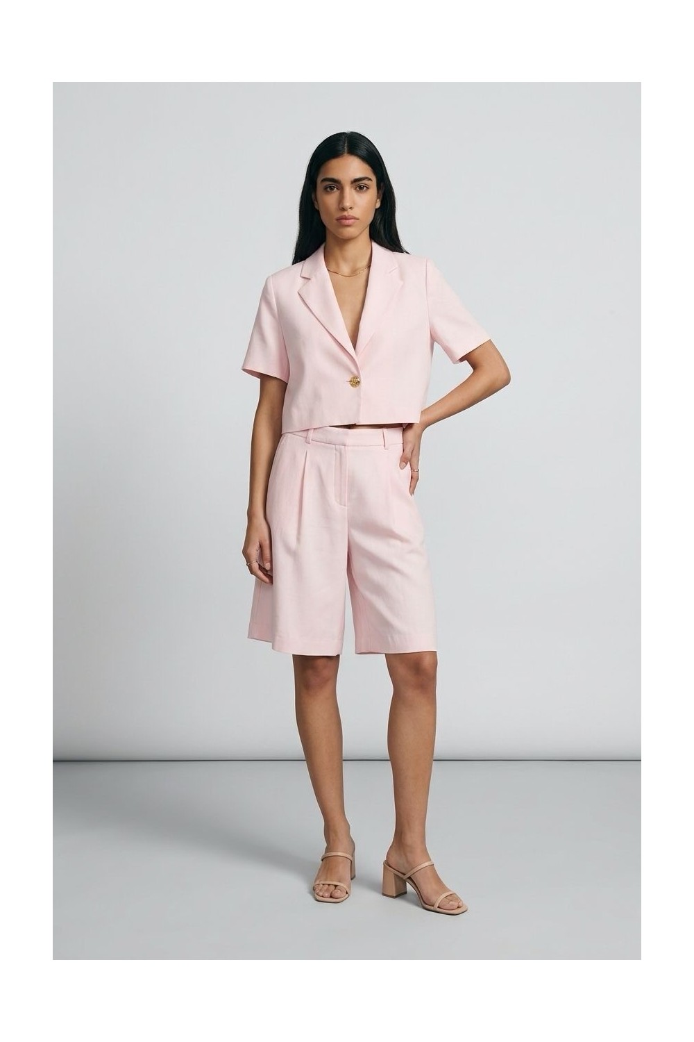 Κοντό Σακάκι Γυναικείο με Κουμπί | Cropped Blazer Set