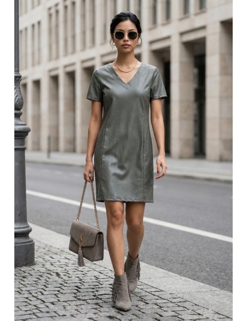 Φόρεμα eco leather σε ίσια γραμμή