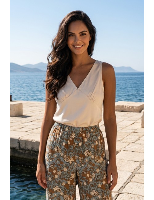 Τοπ silky touch με ραφές στο στήθος